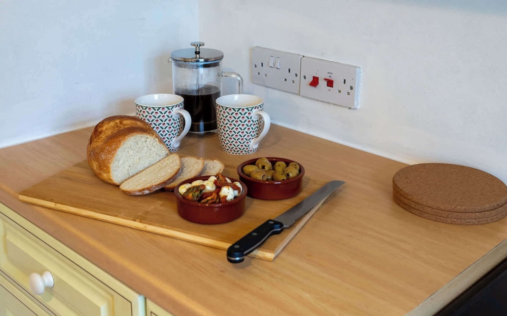 New Cross Keys House - Cosy 4-bed Cottage in Kirk Yetholm