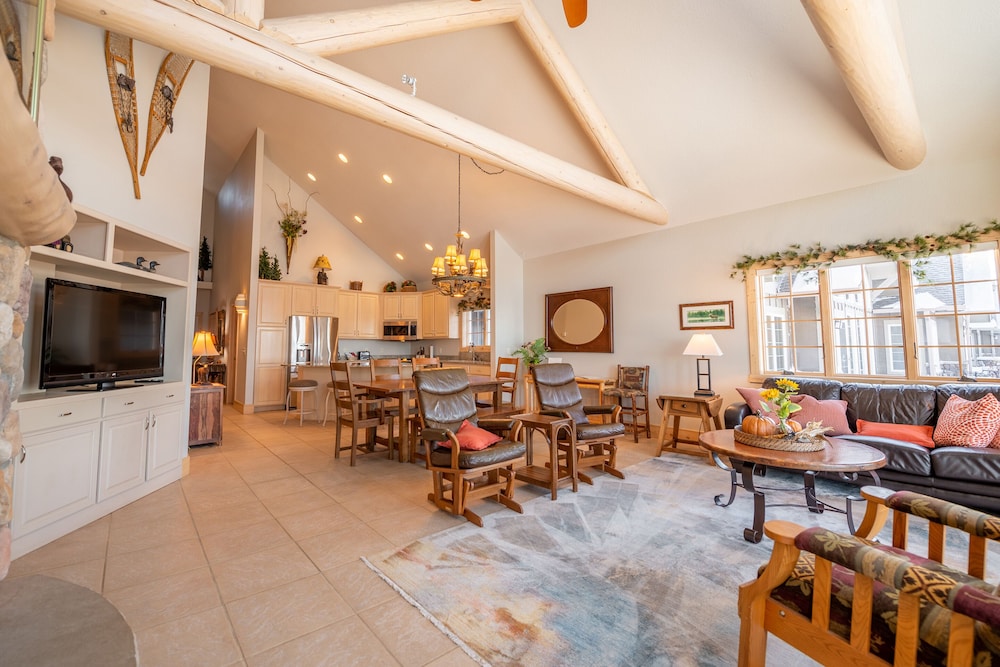 Grand View Lodge