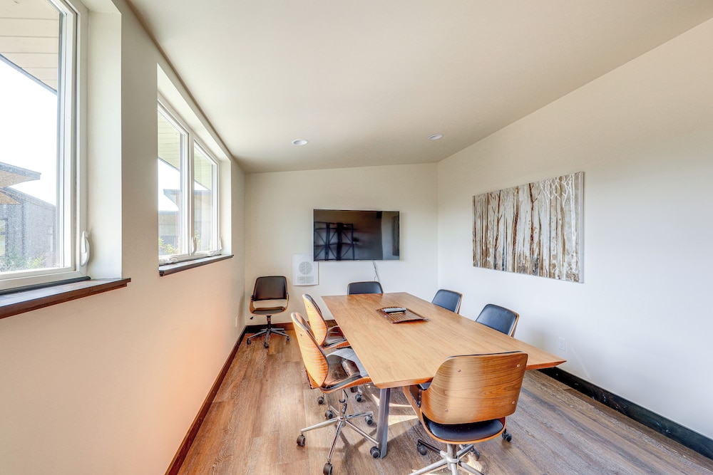 meeting & event spaces
