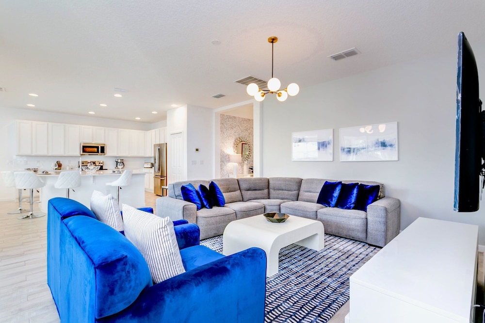 Modern Pool Home w Games Hot Tub and BBQ view 5