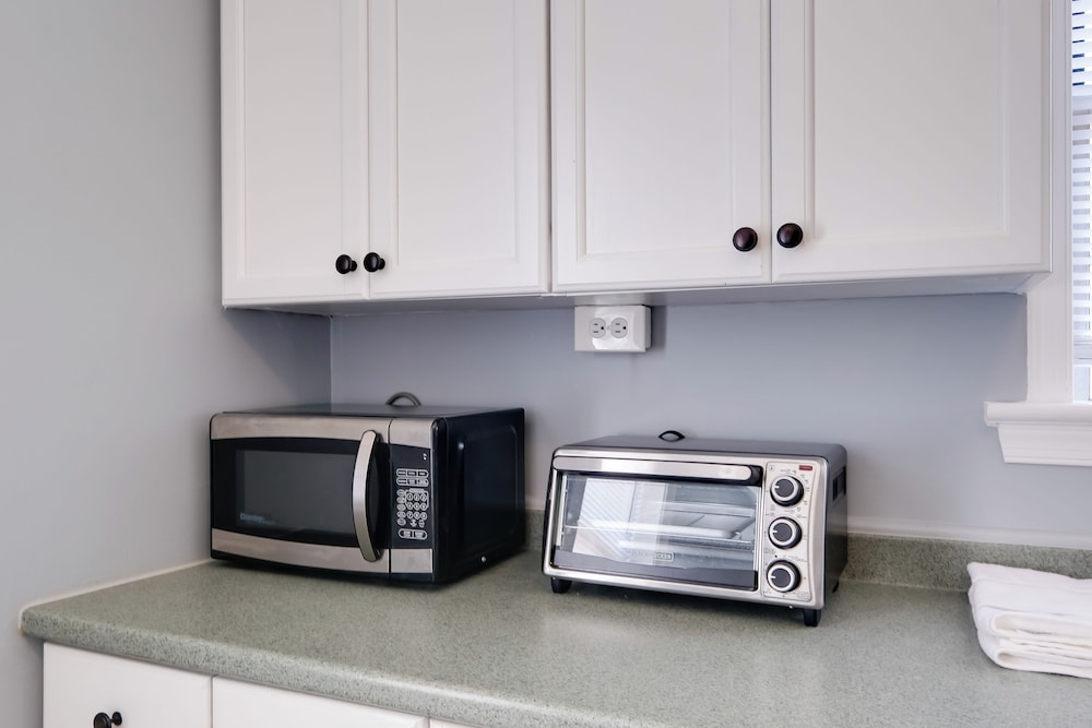 Gastropub On-site: Loudoun Wine Country Apartment