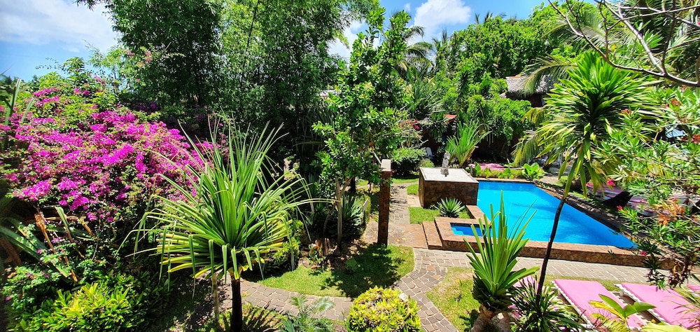 Ravoraha Ecolodge