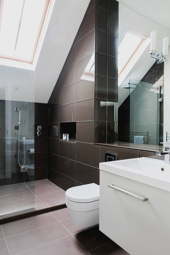 Priory Road by Onefinestay
