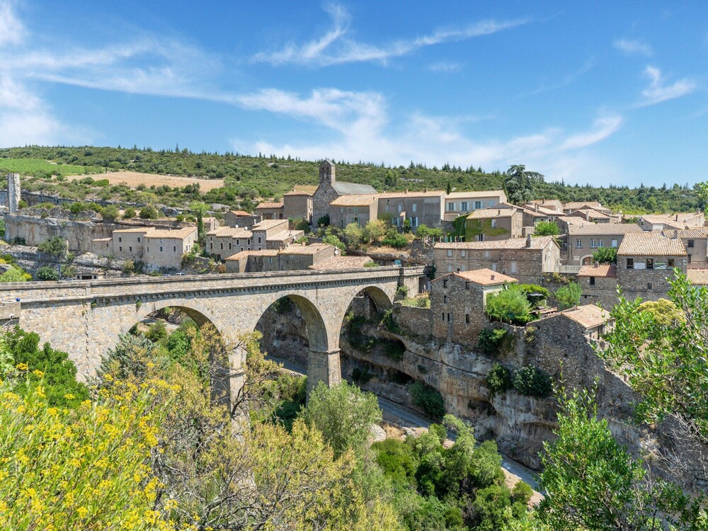 Cosy Holiday Home in Minerve With Garden