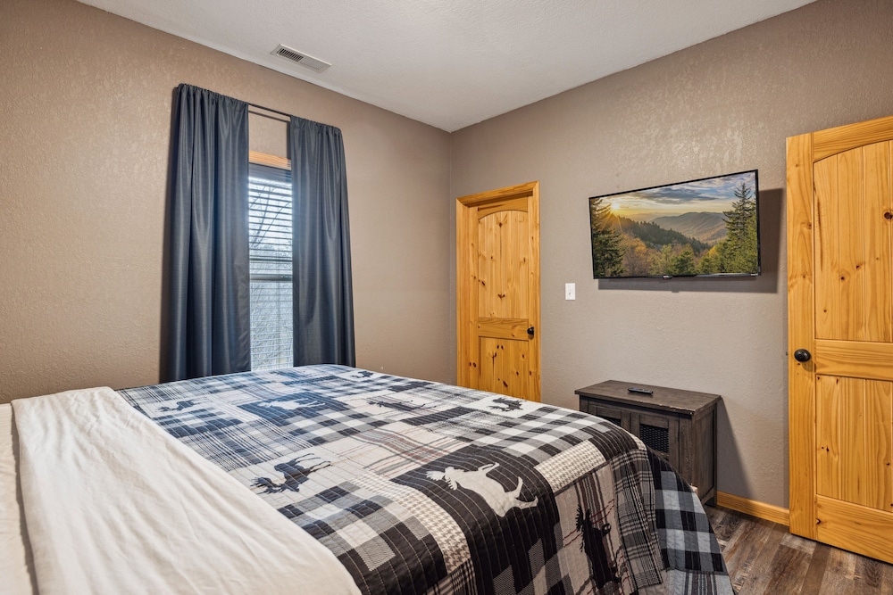 Wild Heart Lodge 4 Bedroom Cabin