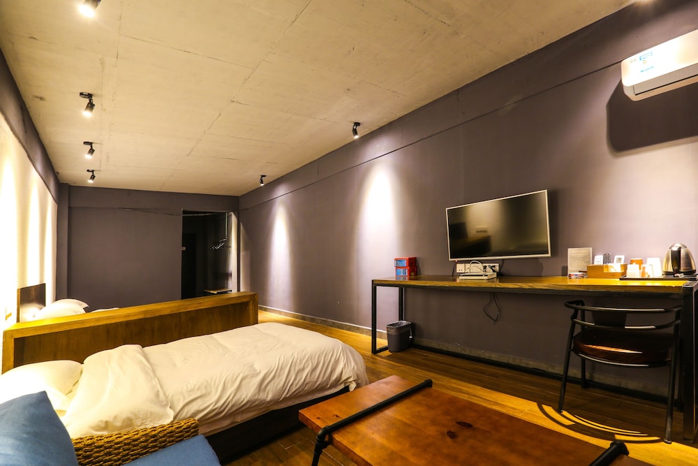 Zhangjiajie Comma Travel Hotel