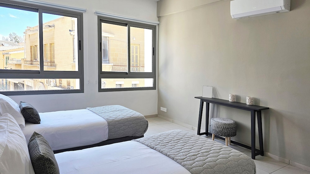 Phaedrus Living Ledras Residences 105