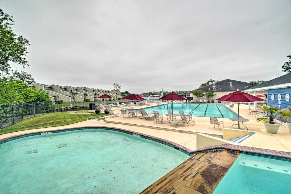 Private Boat Dock & Slip: Luxe Lake Conroe Gem!