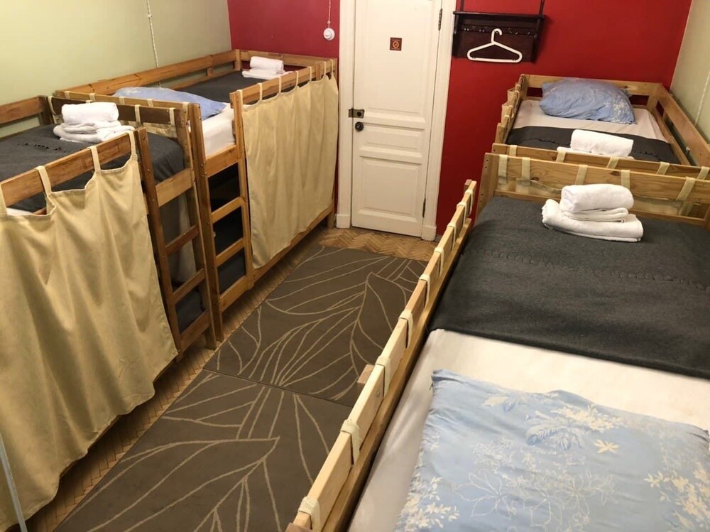 Old Flat Guest House on 1st Sovetskaya - Hostel view 2