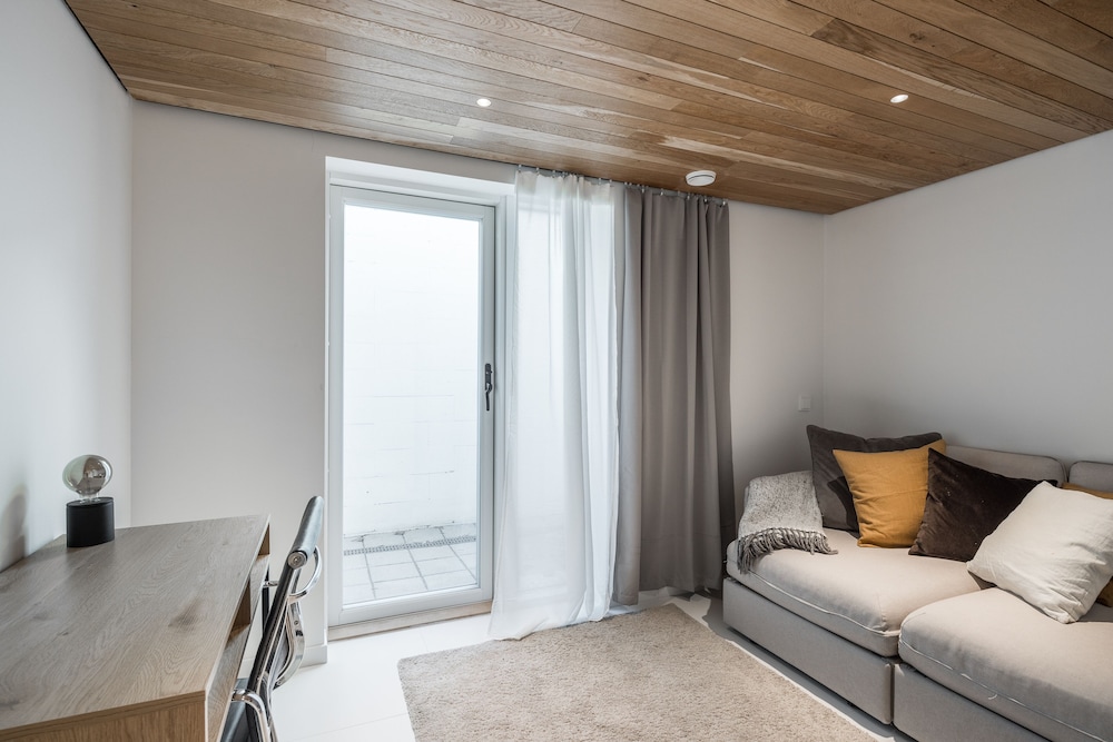 Scandinavian Townhouse with sauna view 3