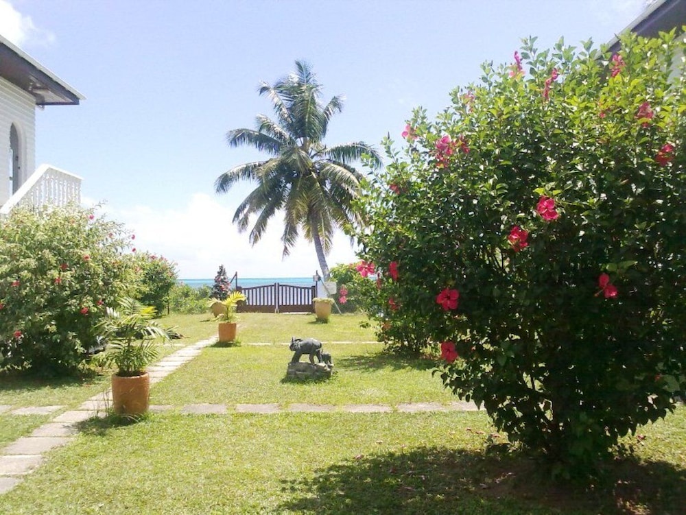 Le Tropique Villa - Adults Only