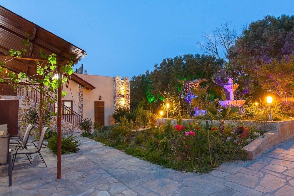 Villa Laskari With Sea View photo 5