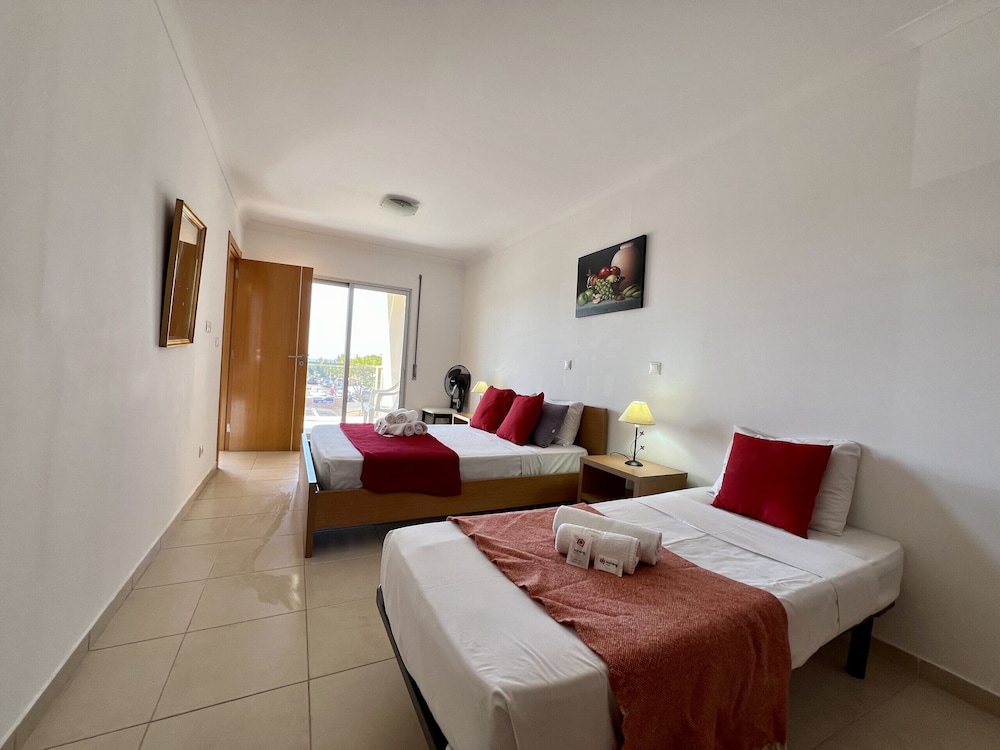 Monte Gordo Beach Ocean View 4 by Homing