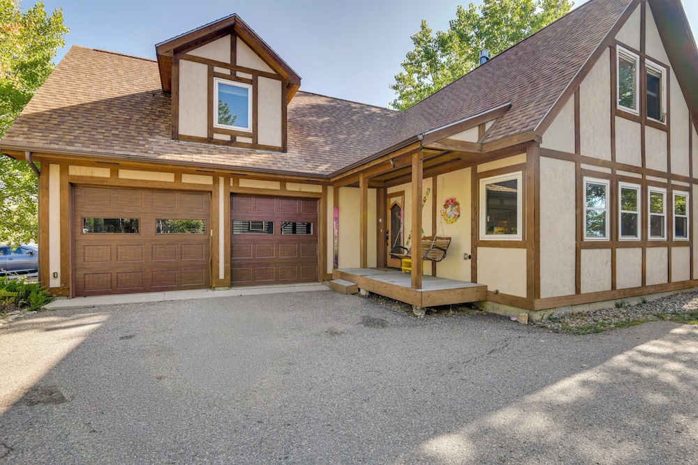 Bike, Hike & Ski: Artsy Steamboat Springs Retreat!