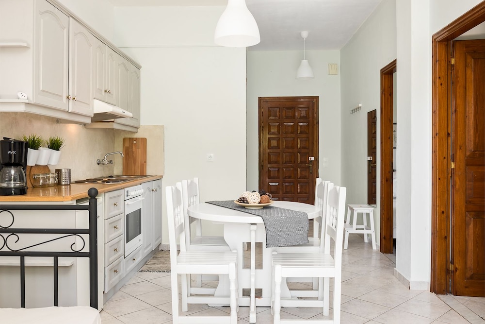 Marias Seaside Apartments