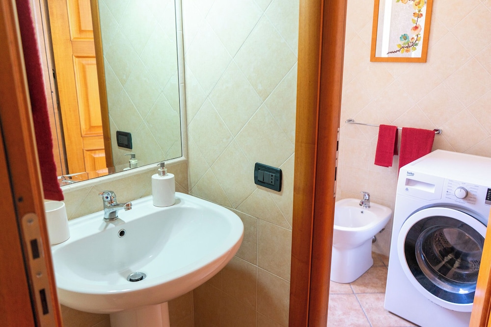 La Caletta Apartments