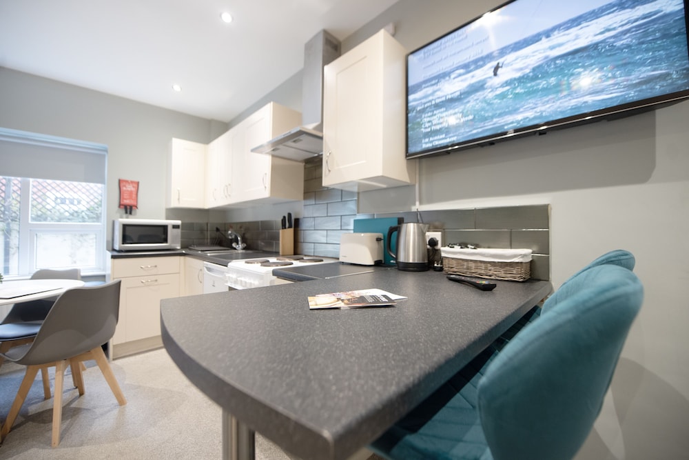 Southport Vacations - The Stamford Apartment - Property Image 13