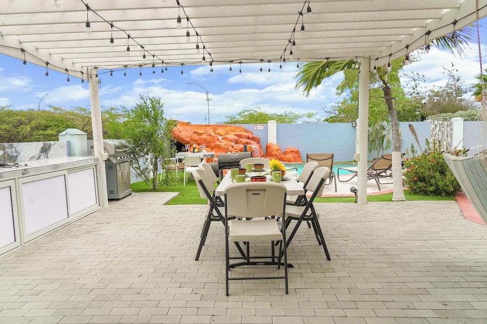 Homey Vacation Retreat