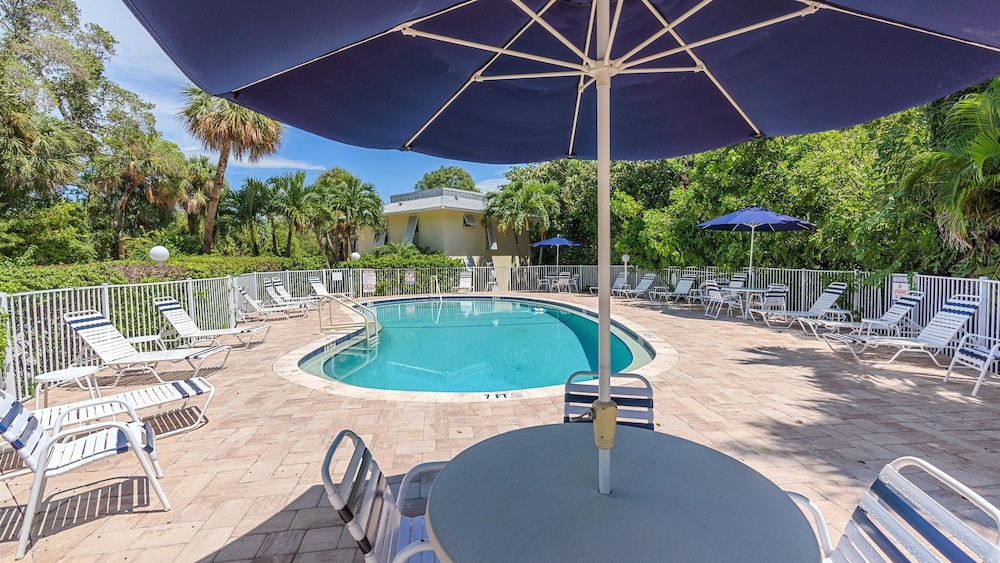 Beach Haven 2 Bedroom Condo