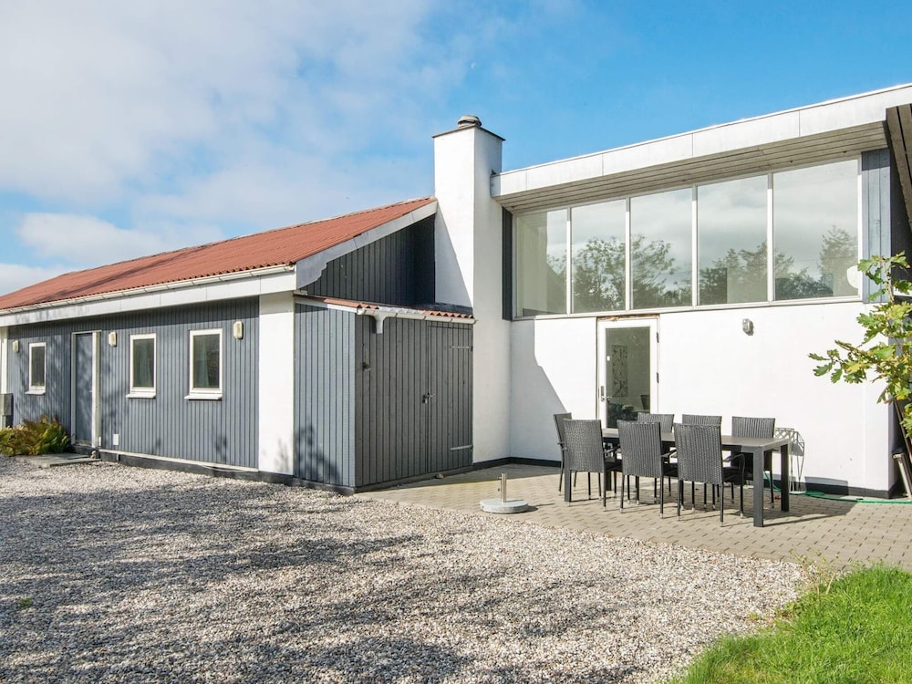 6 Person Holiday Home in Tarm