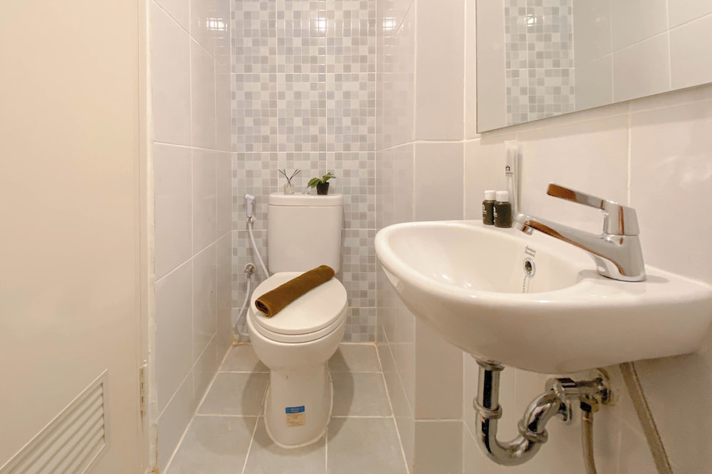 Minimalist and Restful Studio Apartment at Tokyo Riverside PIK 2