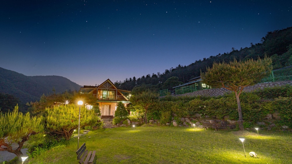 Gapyeong Hyangki Pension