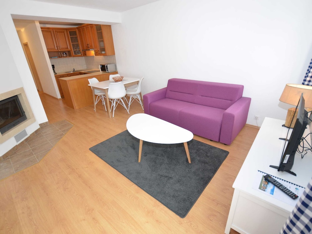 Modish Apartment in Nova Pec Near Lake