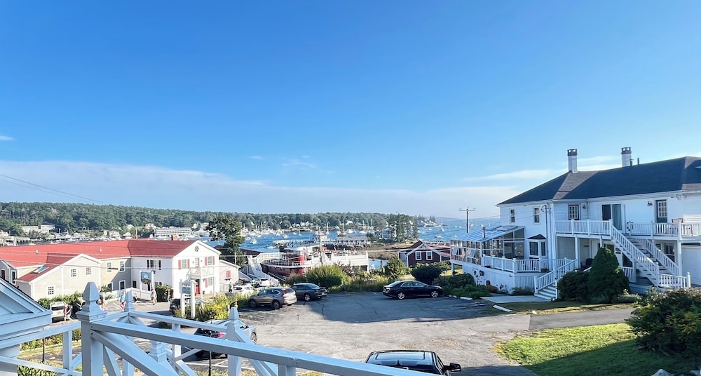 Greenleaf Inn view 4