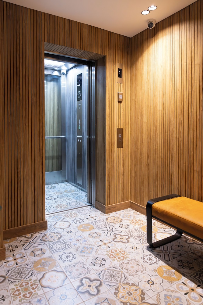 Nomadic Suites