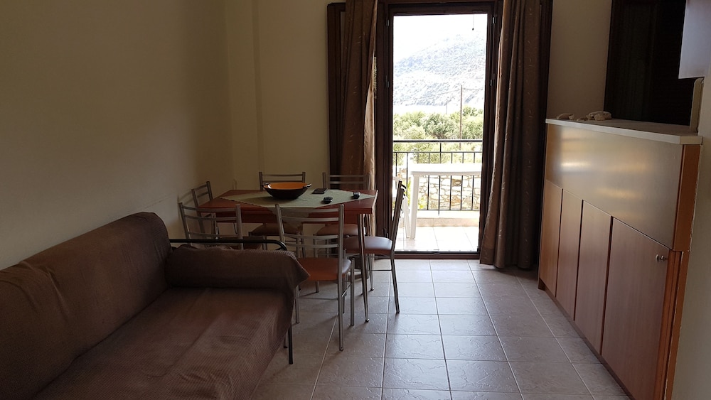 Photo 56