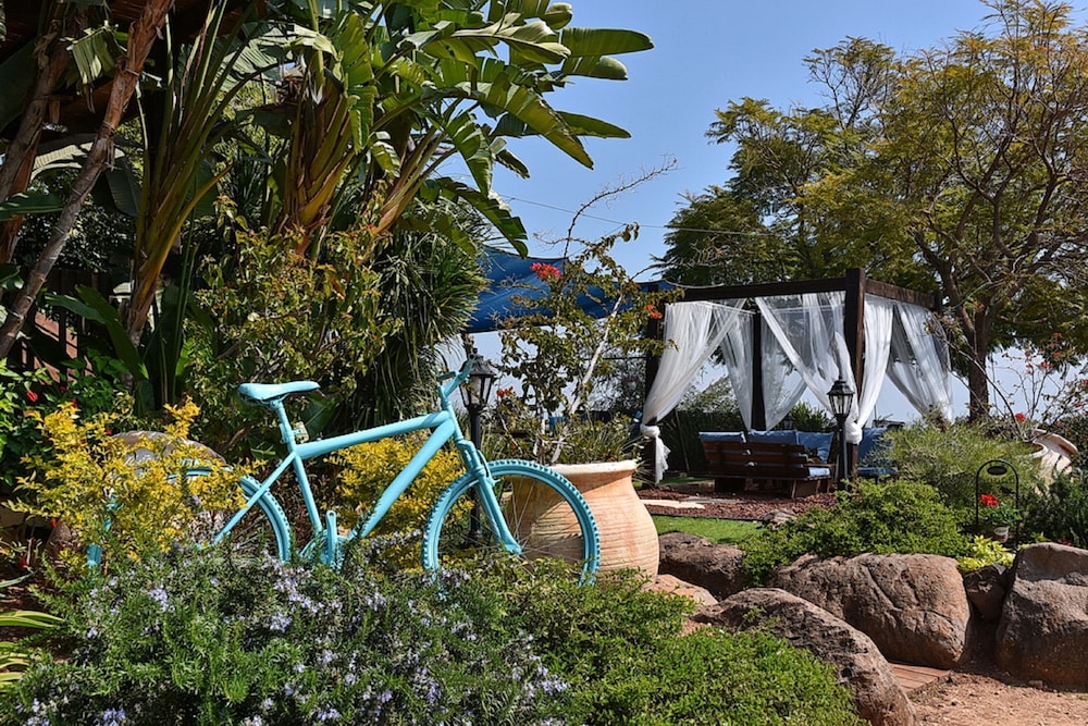 Mul Kineret Suites