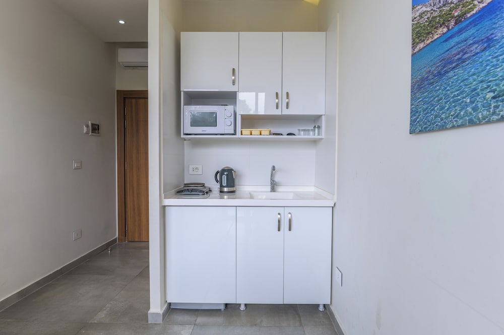 Gate 9 Tower -Studios & Apts Mar Mikhael
