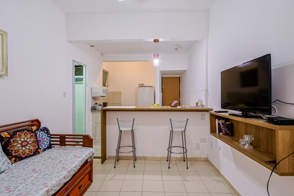 Loft c Ar e Wi-fi a 100m da Praia de Copacabana