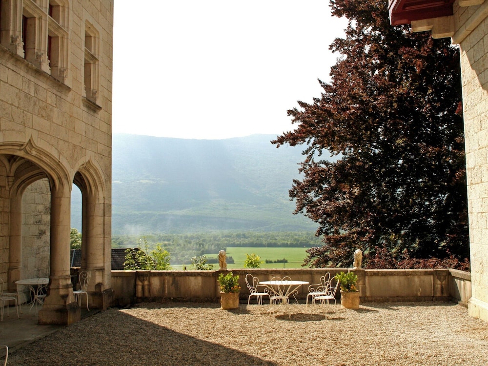 Apartment in Serrieres Castle Near French Alps