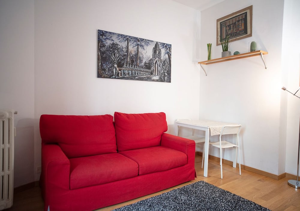 Cenisio apartment