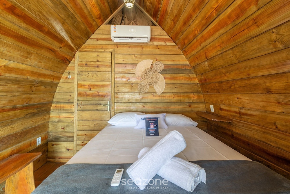 Beachfront Cabins in Bahia – OTX