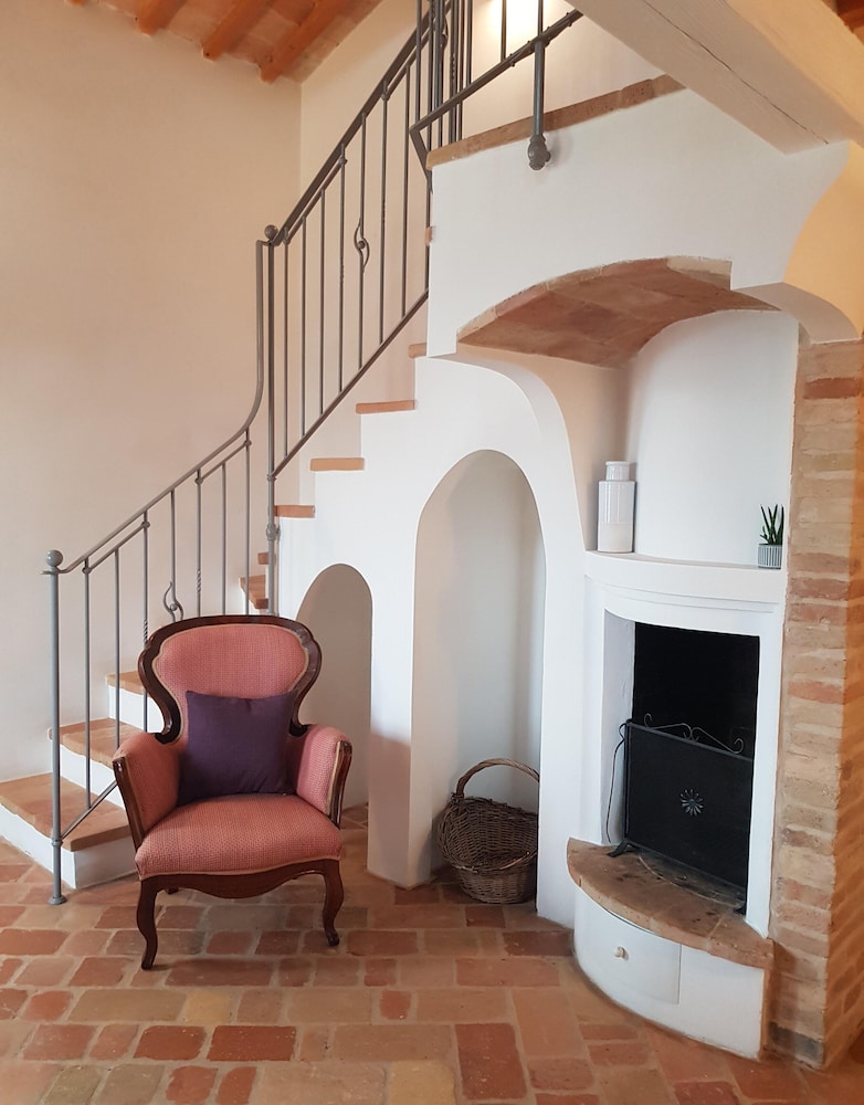 Manor in Marche With Pool Near Adriatic