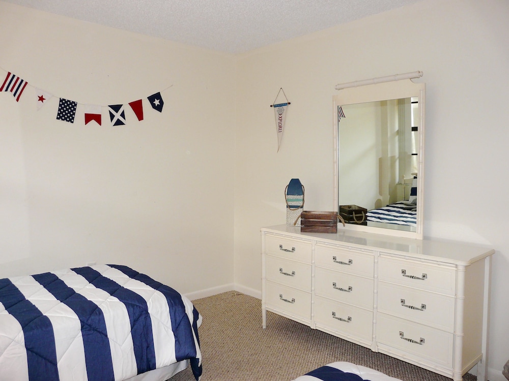 Peaceful Condo With Pool and Steps to Tigertail Beach view 4