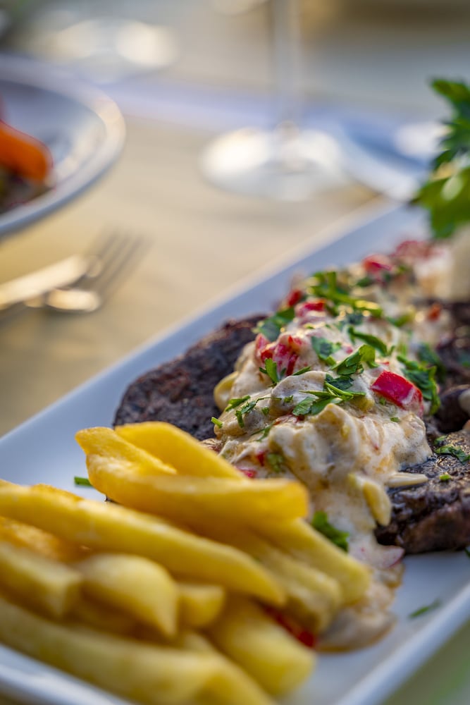 Queen Boutique Hotel - Image 86