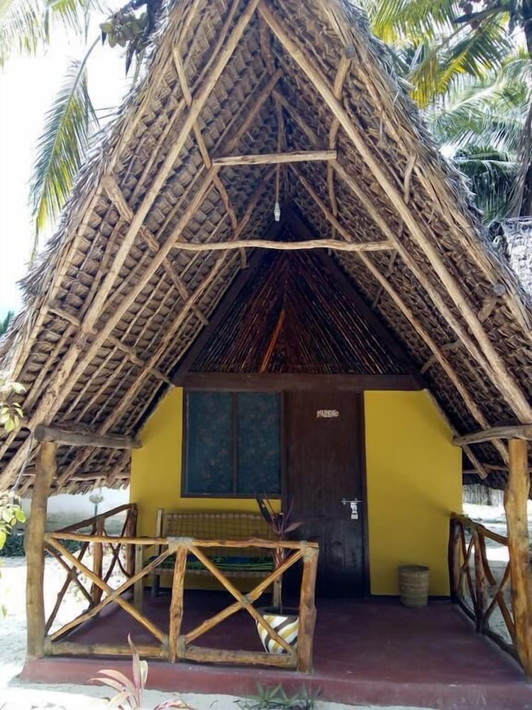 Milele Lodge