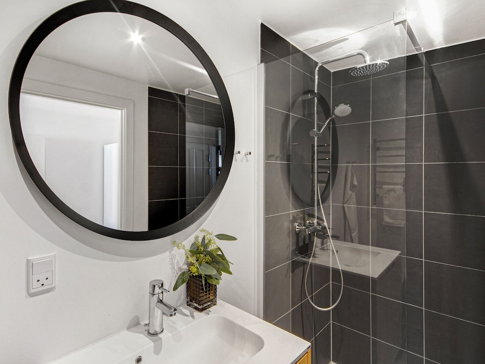 Sanders Regent - Bright Apartment in City Center