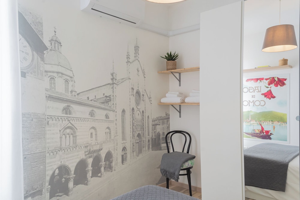 Old Court Hideaway by Rent all Como