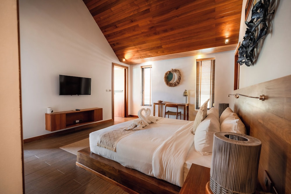 Zaya Beach Club & Resort