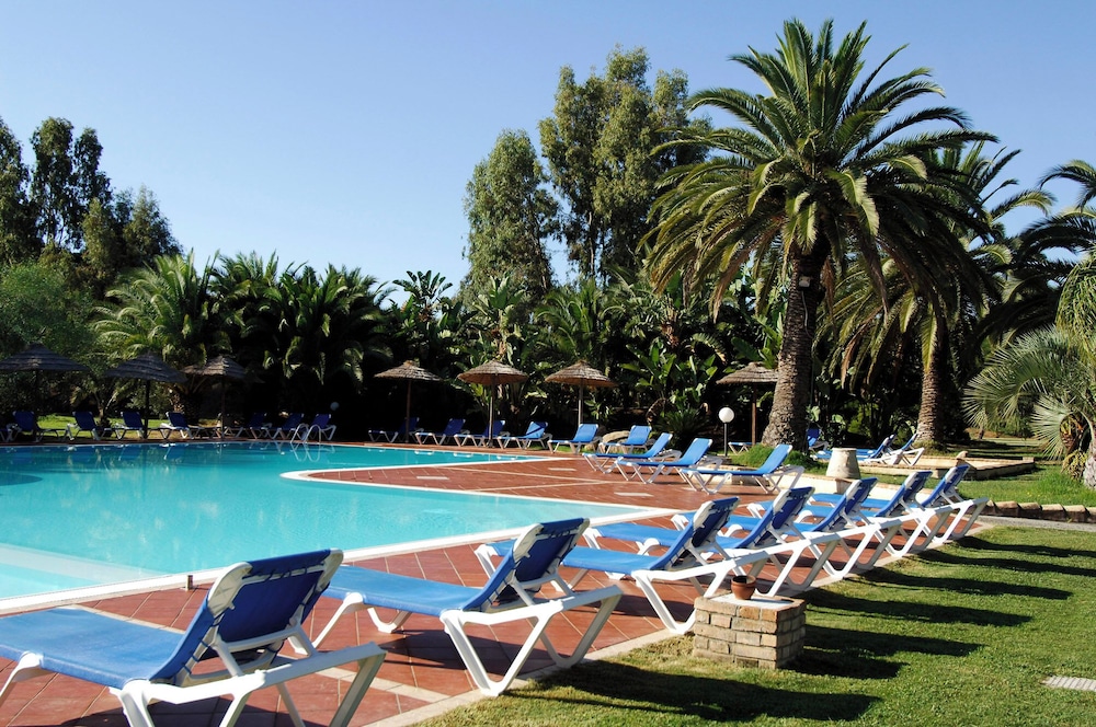 "classical Residence Baia Delle Palme Sleeps 4 - Bilo 4" photo 3