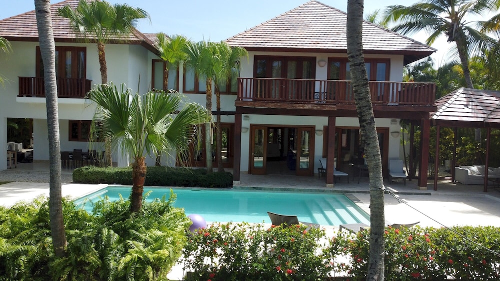 Private Pool Villa in Puntacana Resort Club view 5