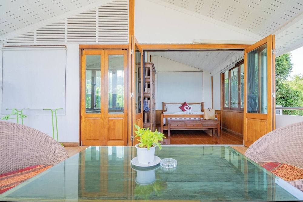 Luxurious 5-bedroom Pool Villa in Heart of Patong, Phuket