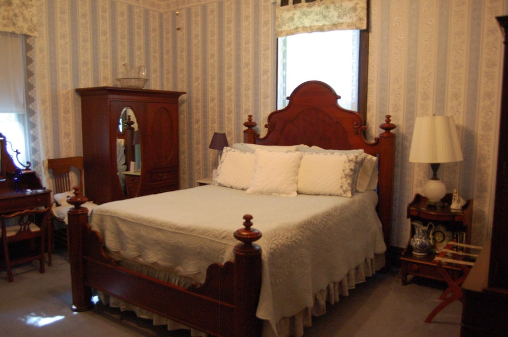 Mountain Laurel Inn