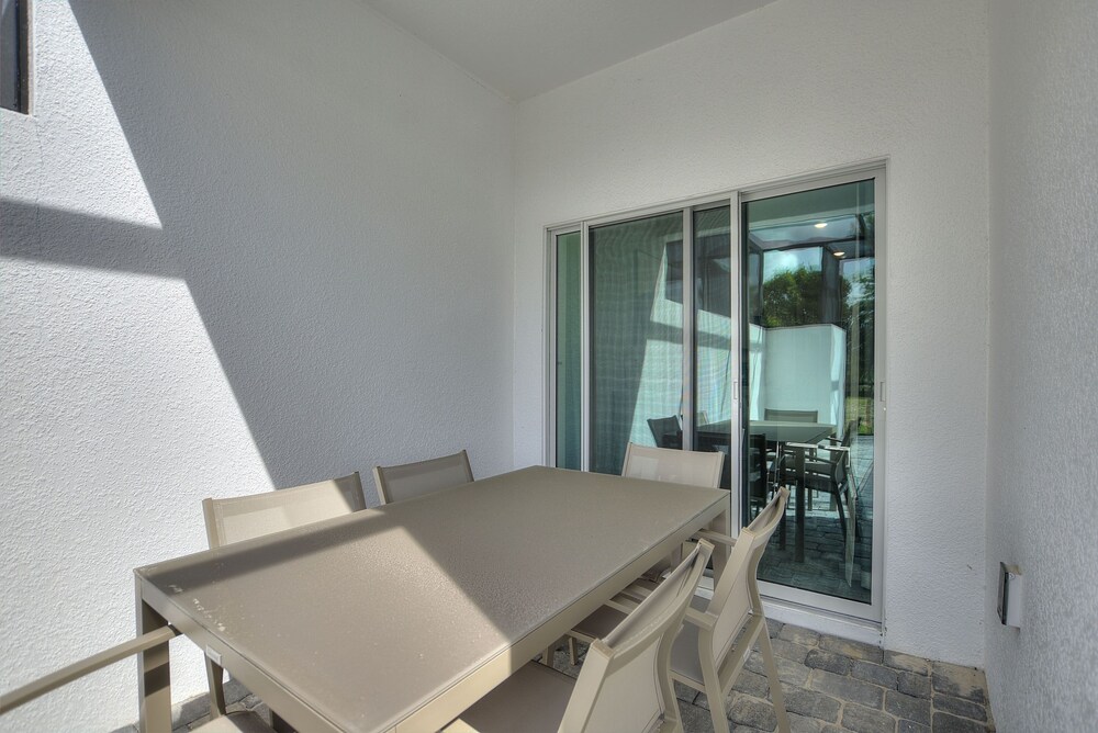 Harmony Haven Boutique Townhome At Azzure Resort Near Disney By Shine Villas 6 Bedroom Townhouse