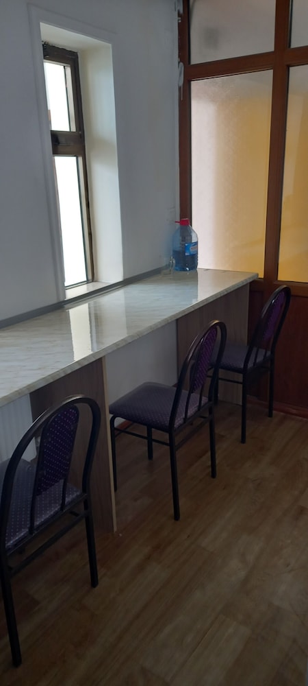 28 may Centr City hostel