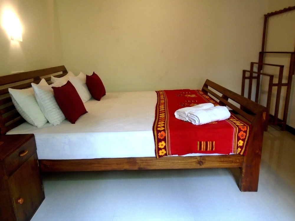 Bee Line Home Stay view 4
